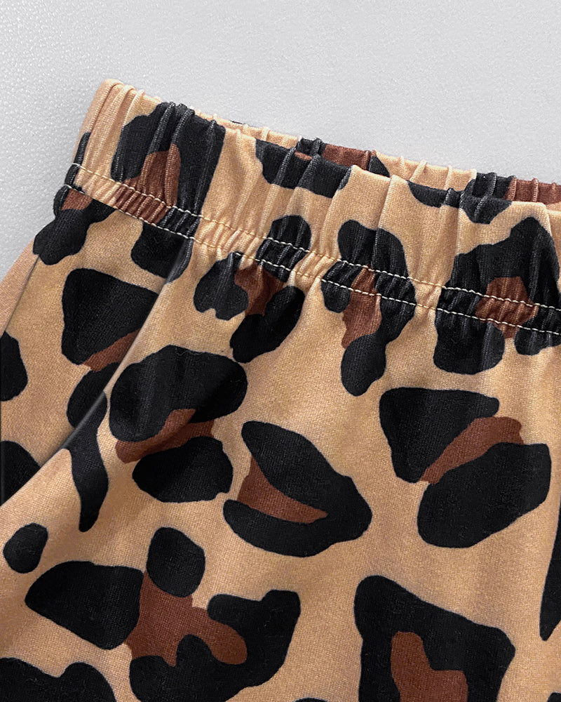 2 Pieces Outfit Letter Print & Leopard Heart Pattern Short Sleeve Top and Leopard Print Elastic Waist Pants Set Casual Pajamas Set