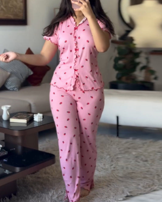 2 Pieces Outfit Strawberry Print Stand Collar Short Sleeve T-shirt and Pants Pajamas Set