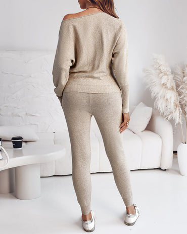 2 Pieces Outfit Skew Neck Long Sleeve Loose Pullover Top and Drawstring High Waist Slim Fit Pants Set