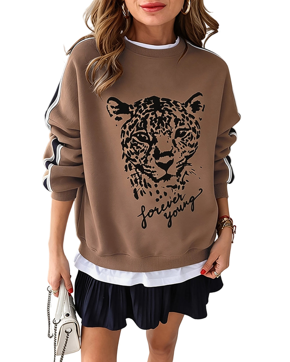 CHICMELIVE Women's Leopard Graphic Sweatshirt Crewneck Stripe Pullover Tops