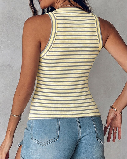 CHICMELIVE Women's Built in Bra Striped Tank Top Sleeveless Ribbed Slim Fit Top