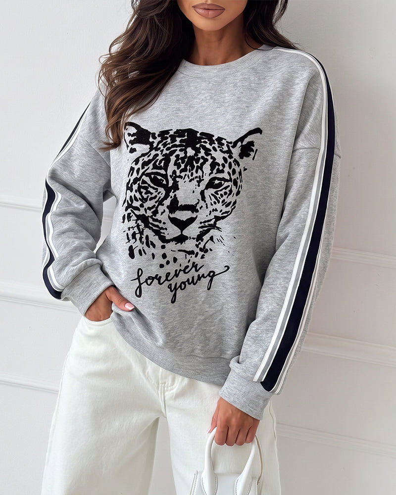 CHICMELIVE Women's Leopard Graphic Sweatshirt Crewneck Stripe Pullover Tops