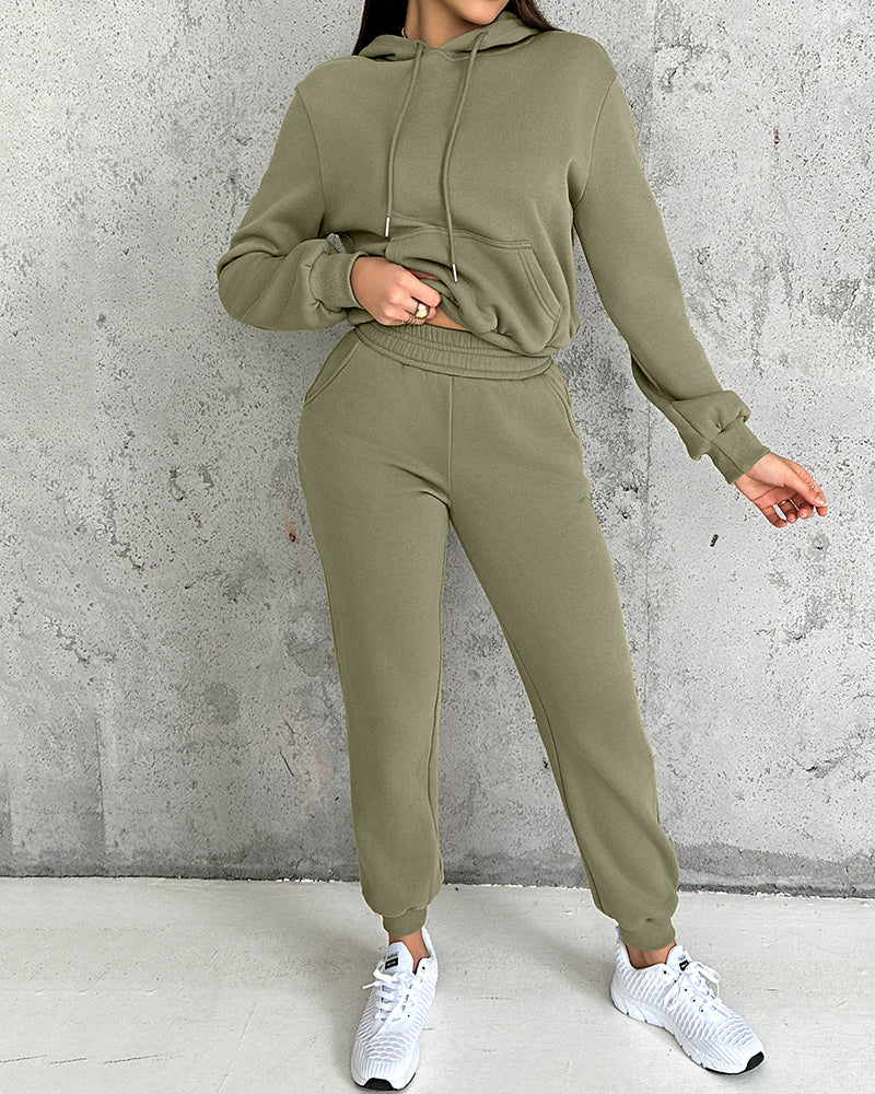 2 Pieces Outfit Kangaroo Pocket Thermal Lined Drawstring Hoodie Sweatshirt and Casual Elastic Waist Cinched Ribbed Cuffs Sporty Sweatpants Set