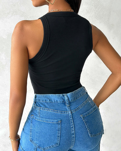 ChicMeLive Built-in Bra Ribbed Round Neck Tank Top
