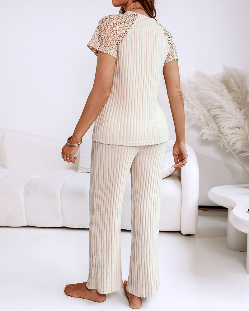 2 Pieces Outfit Round Neck Lace Spliced Short Sleeve Top and Elastic Waist Straight Leg Pants Set Casual Brushed Ribbed Pajamas Set