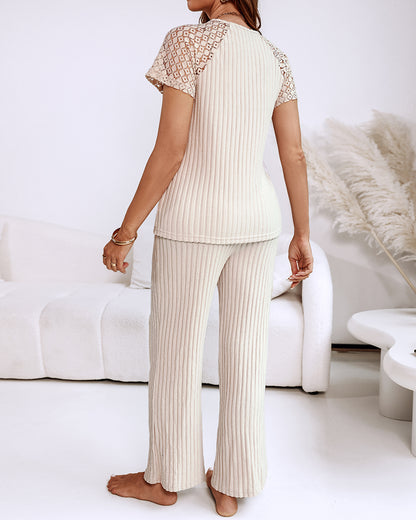 2 Pieces Outfit Round Neck Lace Spliced Short Sleeve Top and Elastic Waist Straight Leg Pants Set Casual Brushed Ribbed Pajamas Set