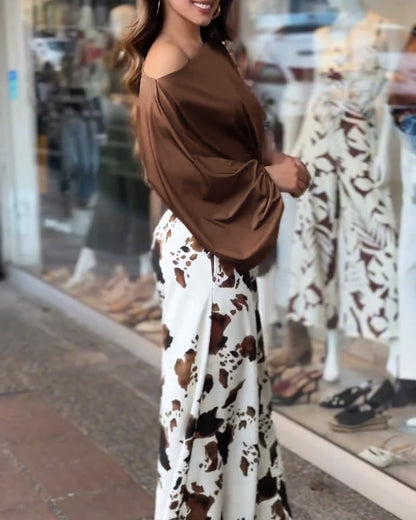 2 Pieces Outfit Skew Neck Batwing Sleeve Loose Fit Top and Cow Print Elastic Back Waist Zipper Side Wide Leg Pants Set without Belt