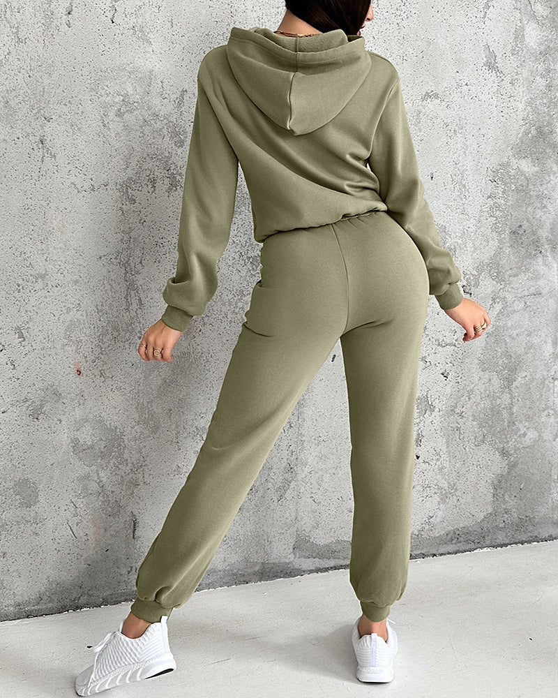 2 Pieces Outfit Kangaroo Pocket Thermal Lined Drawstring Hoodie Sweatshirt and Casual Elastic Waist Cinched Ribbed Cuffs Sporty Sweatpants Set