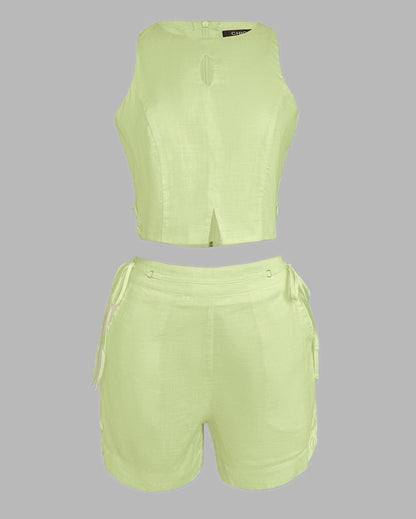 2 Pieces Outfit Button Decor Sleeveless Hollow-out Front Zipper Back Crop Top and Casual Elastic Back Waist Tie Side Shorts Set