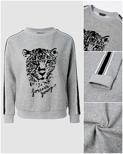 CHICMELIVE Women's Leopard Graphic Sweatshirt Crewneck Stripe Pullover Tops