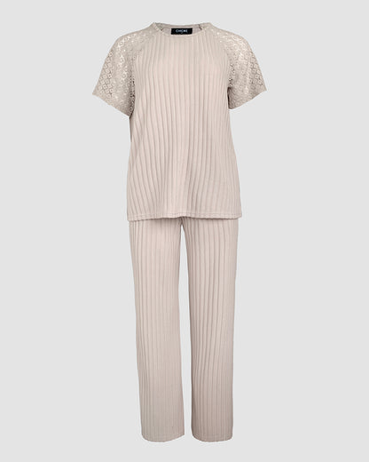2 Pieces Outfit Round Neck Lace Spliced Short Sleeve Top and Elastic Waist Straight Leg Pants Set Casual Brushed Ribbed Pajamas Set